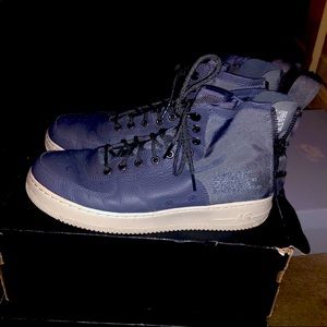 Air Force 1 high top gray zipper shoe